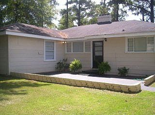 2nd image of 907 Woodland Dr