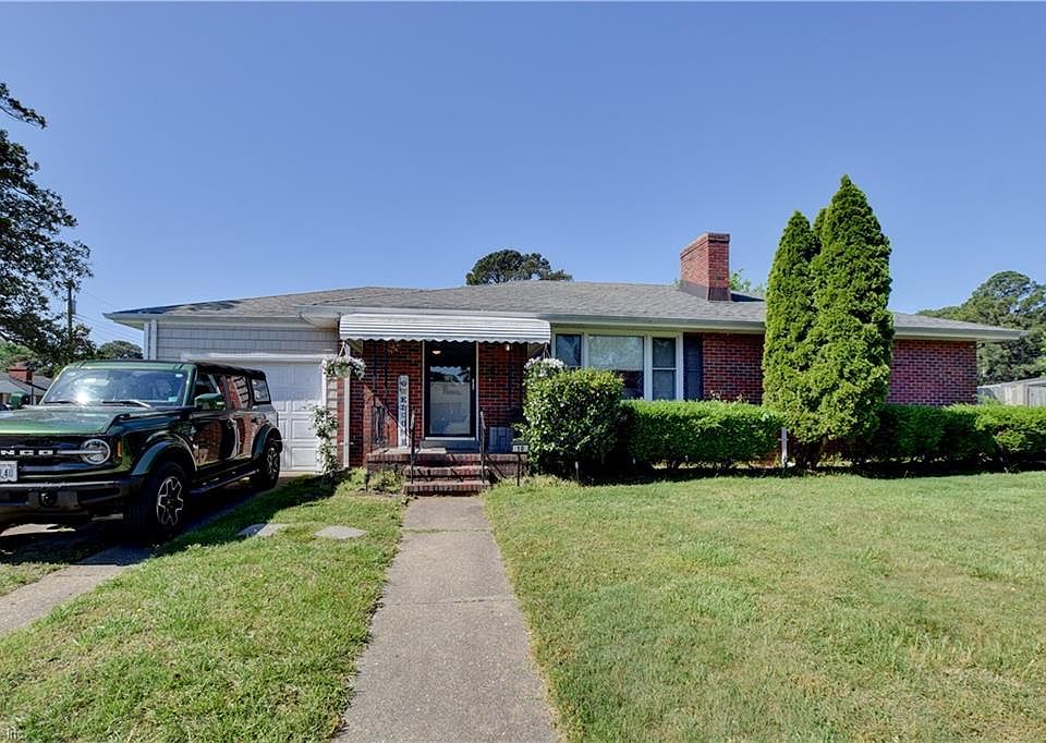 1st image of 10 Rivercrest Ct