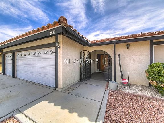 2nd image of 2017 Canterbury Dr