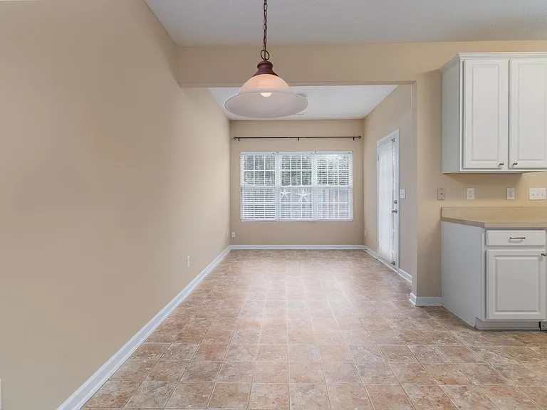 1756 Olivers Crossing Cir — Photo 11