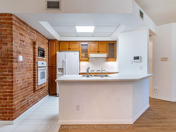 2nd image of 57 Suffolk St W #101