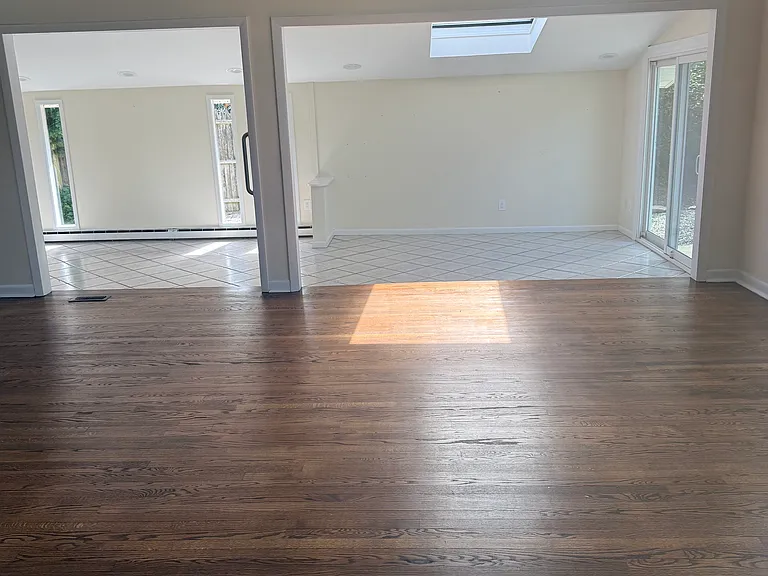 14 Long Lots Rd — Photo 8