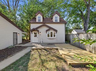 922 Harding Ave, Waukesha, WI 53186