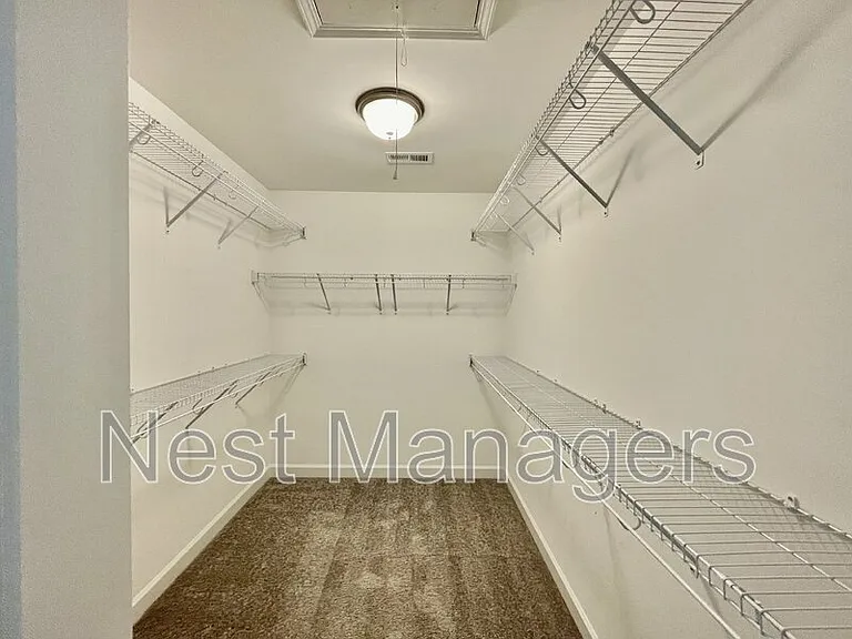 1102 Norwood St — Photo 29