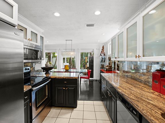 3rd image of 7 Middlesex Drive