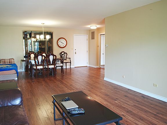5th image of 5501 Lincoln Ave Unit 401