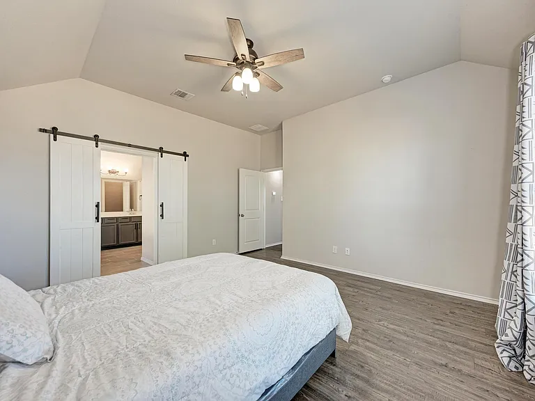136 Finley St — Photo 20