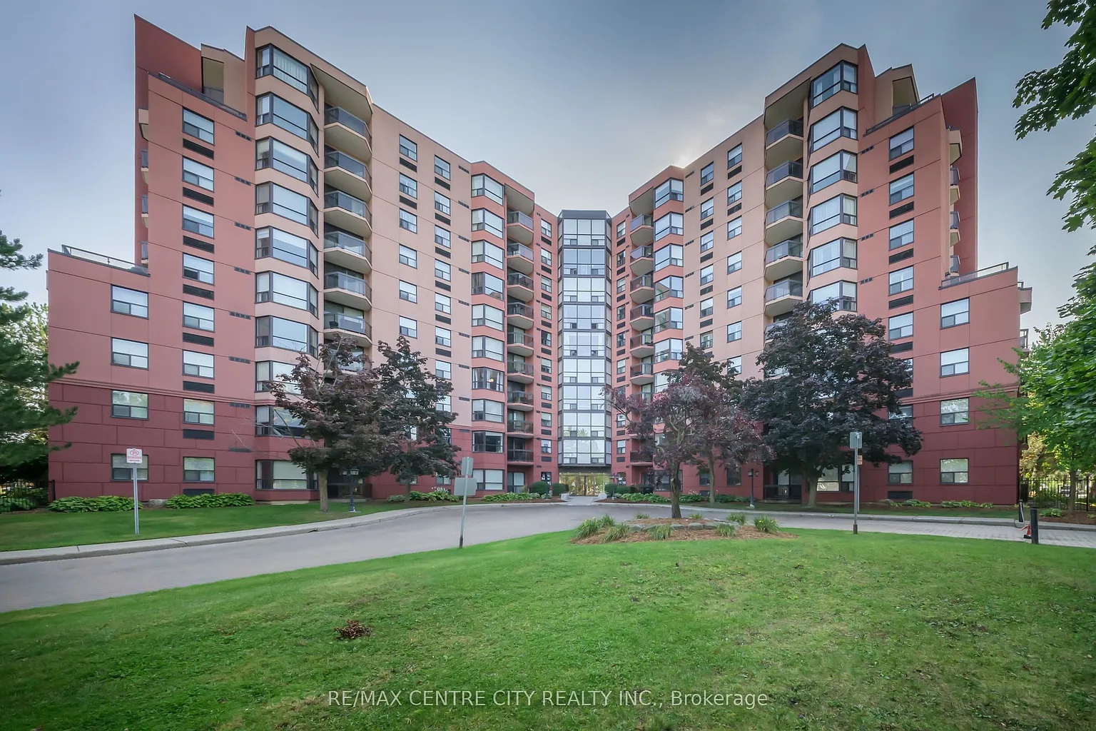 600 Talbot St #103 photo 1