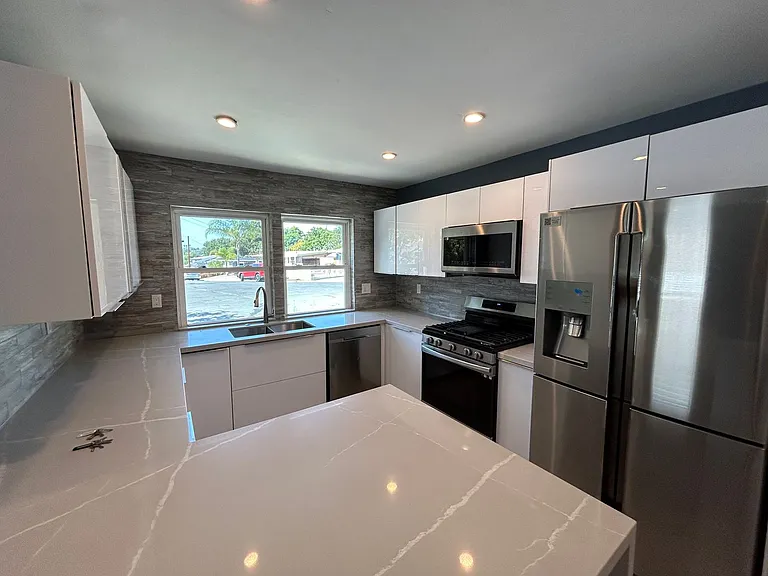 3804 Marron St — Photo 5
