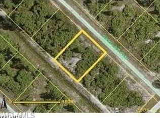 5221 28th St SW, Lehigh Acres, FL 33973