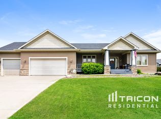633 Savanna Trl, Delano, MN 55328