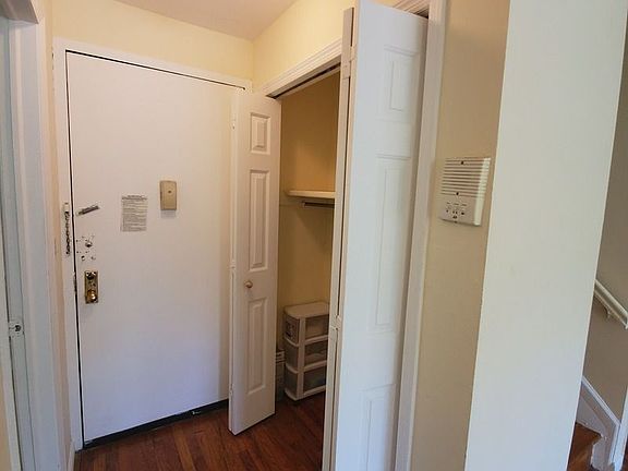 4th image of 73 Cooper St APT 3A