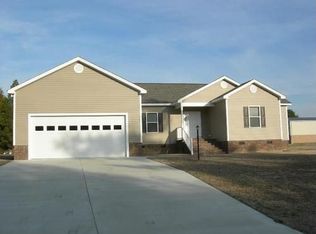 3615 Dunbarton Rd, Rocky Mount, NC 27803