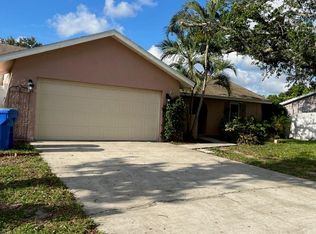 3710 31st Ave W, Bradenton, FL 34205