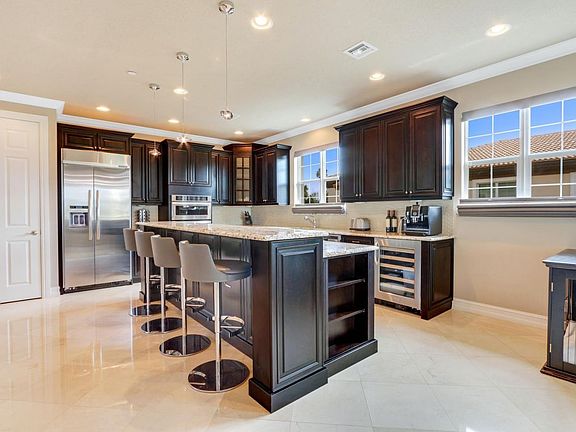2nd image of 195 Tresana Blvd
