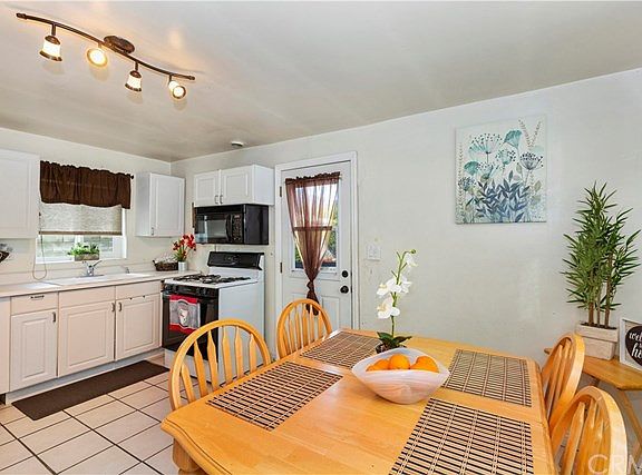 5th image of 611 Almond Ave