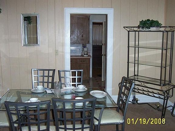 4th image of 2555 E 127th St