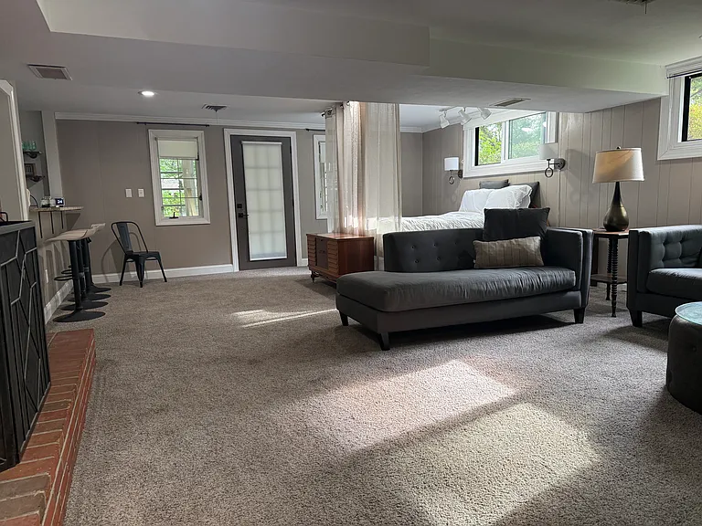 103 Vernon Ln — Photo 5