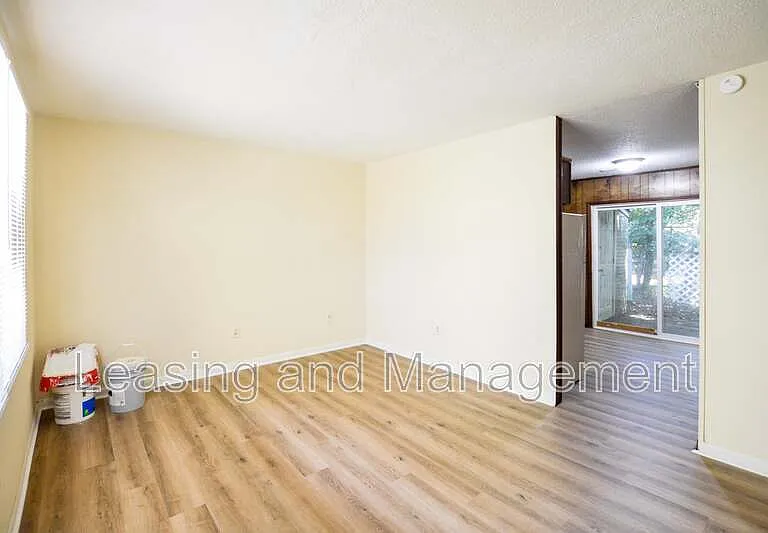 1611 Jessamine Rd #1C — Photo 3