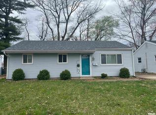 725 Saint Marys Ave, Springfield, IL 62702