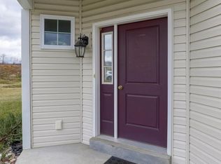 10 Canvasback Ln, Elizabethtown, PA 17022