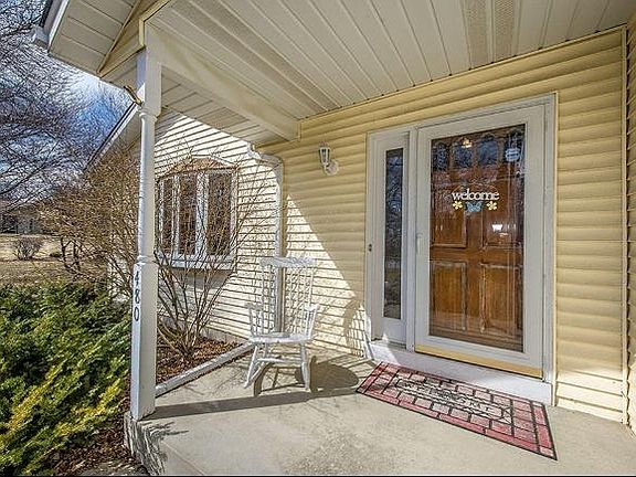 3rd image of 480 E Evandale Dr
