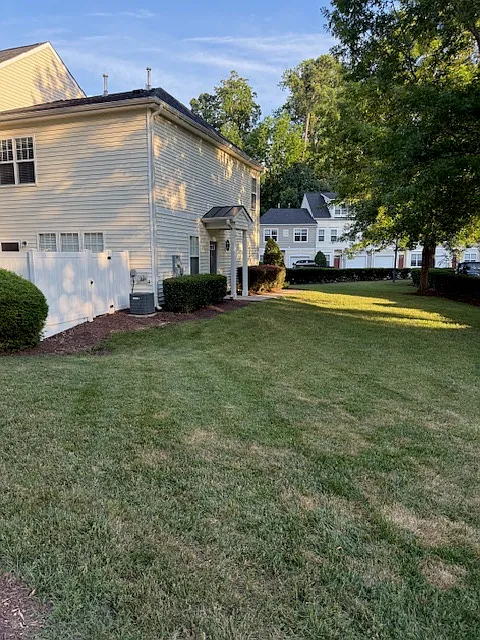 526 Elm Ave