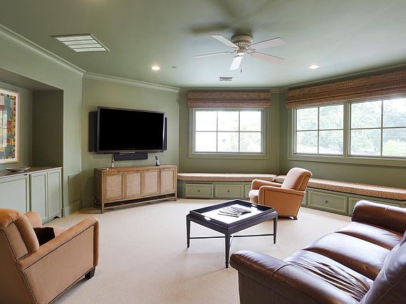 4th image of 265 Bryn Mawr Cir