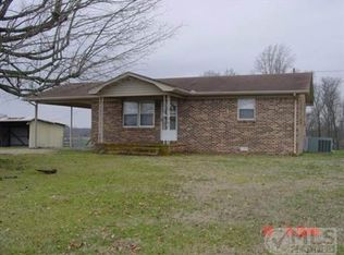 581 Old Lincoln Rd, Fayetteville, TN 37334
