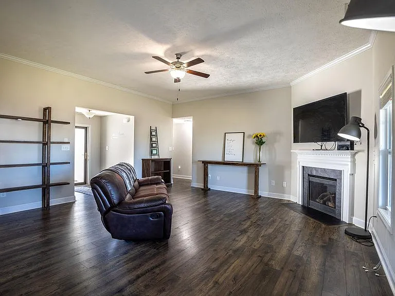 478 Shepherd Trl — Photo 8