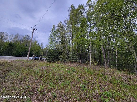 4th image of 48330 Miller Loop Rd