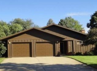 1242 C St, Geneva, NE 68361