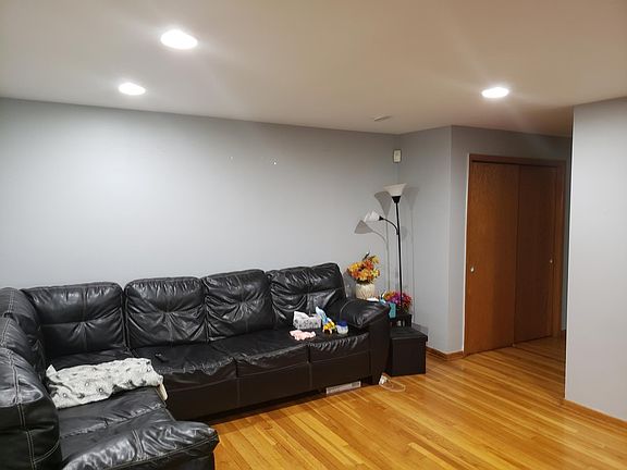 2nd image of 712 Dempster St #G8