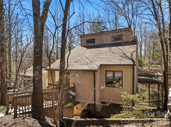 14 Cedarwood Dr, Asheville, NC 28803