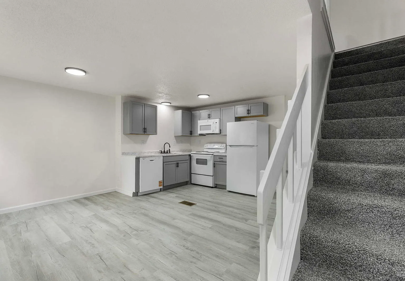 The Greenway Townhomes — Photo 1