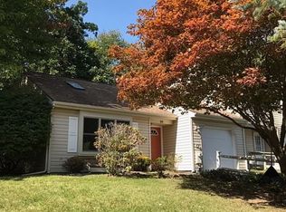 99 Westchester Dr, Clifton Park, NY 12065