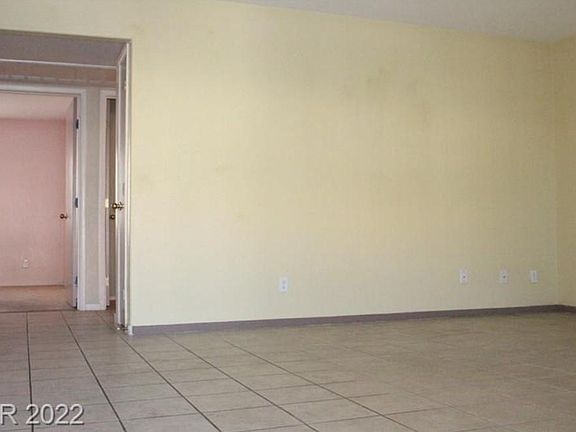 3rd image of 8410 Eldora Ave Unit 1020