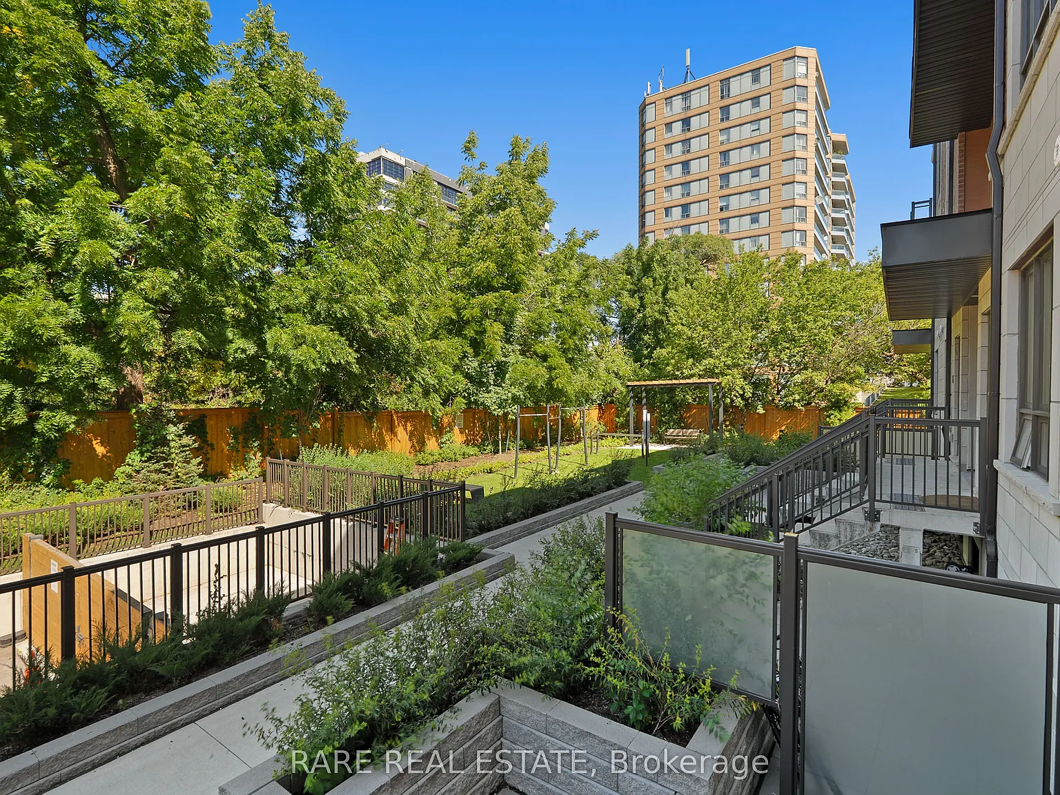 2 bed, $2,850 — Photo 3