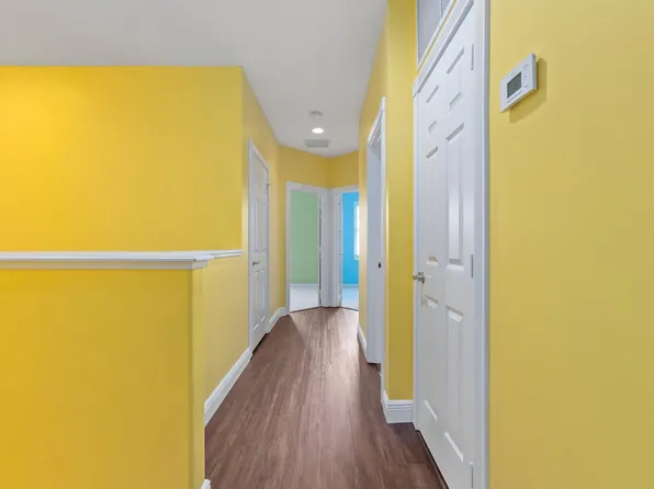 2721 E Community Drive, Jupiter, FL 33458