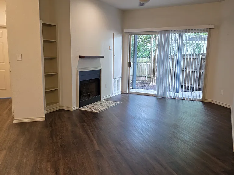 100 Jackman St #108 — Photo 2