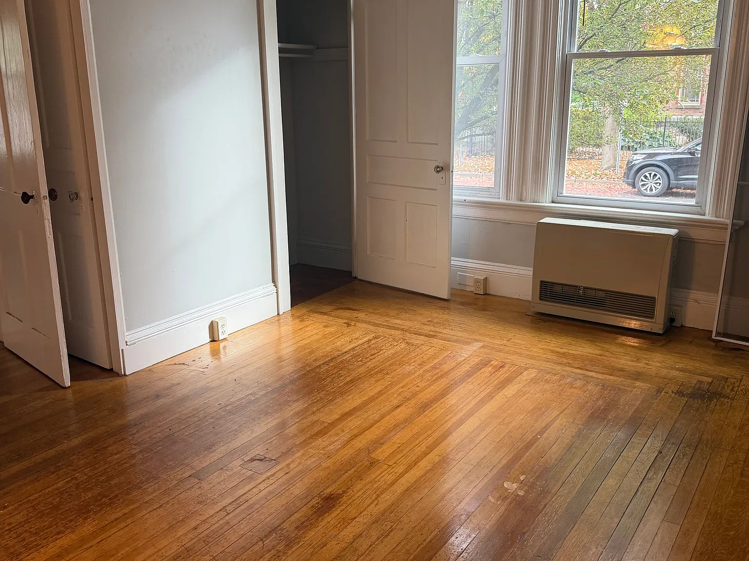 One Bedroom One Bath in East Side Neighborhood Saratoga Springs — Photo 3