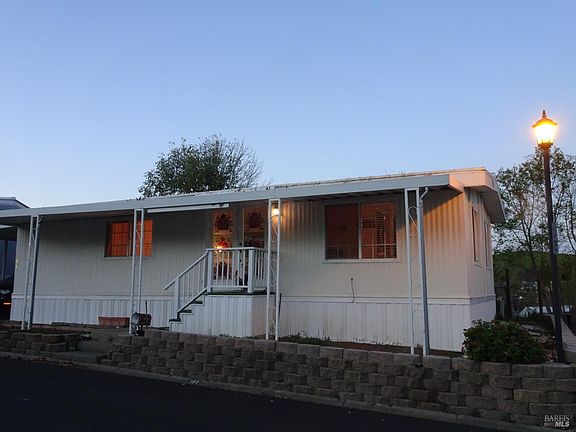 4th image of 102 Goya Drive