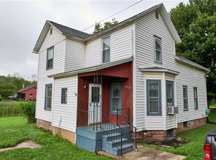 9727 Watson Ave, Middleport, NY 14105