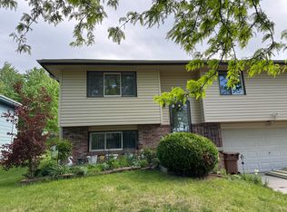 1727 Old Glory Rd, Lincoln, NE 68521