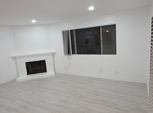 186 Del Mar Ave #B, Costa Mesa, CA 92627