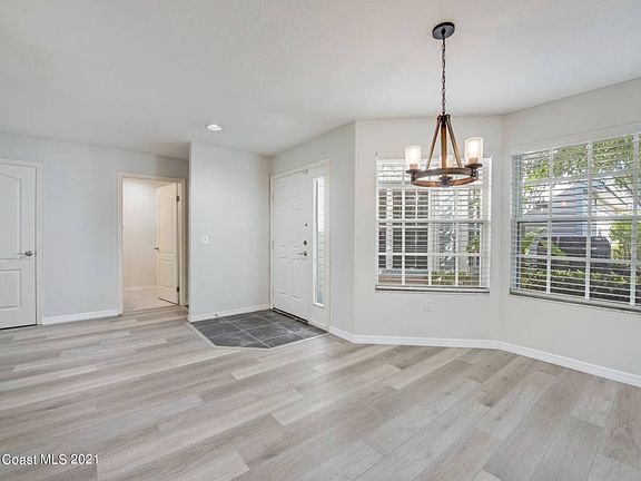 4th image of 609 Tradewinds Dr
