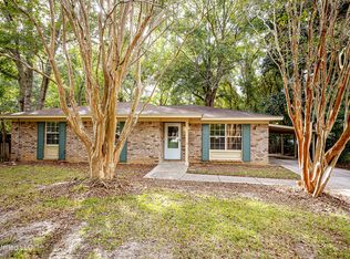 3217 N 2nd St, Ocean Springs, MS 39564