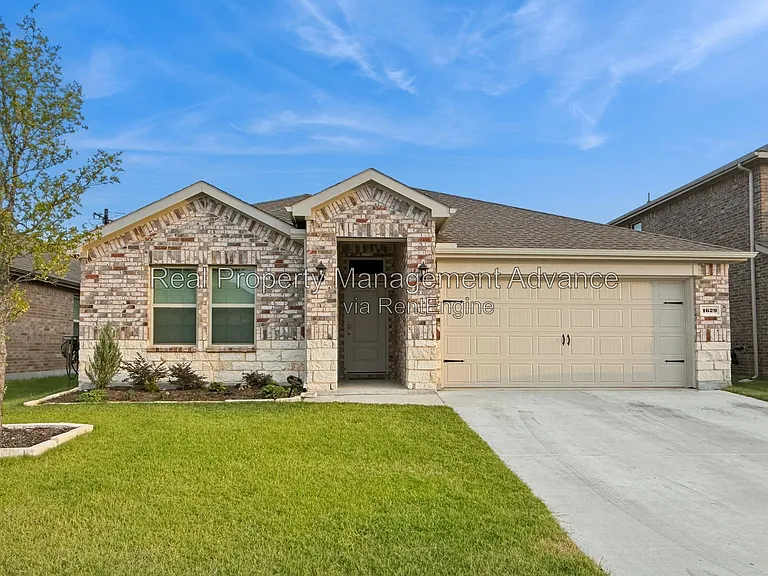 1629 Topaz Trl — Photo 1