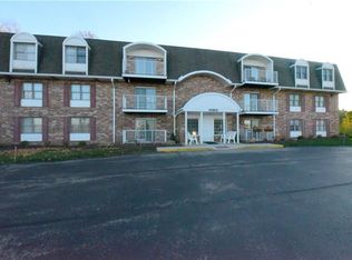 407 Clubhouse Dr, Washington, PA 15301