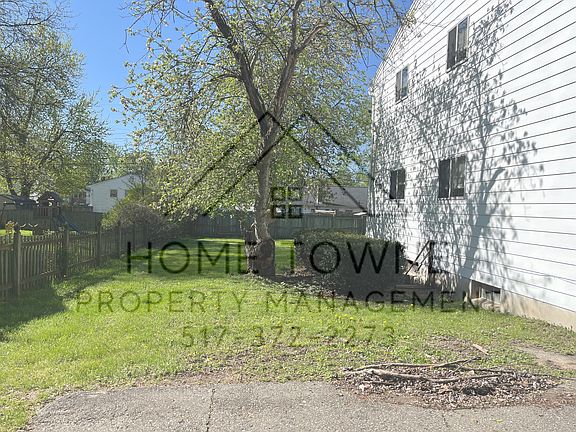 3rd image of 1634 Greencrest Ave